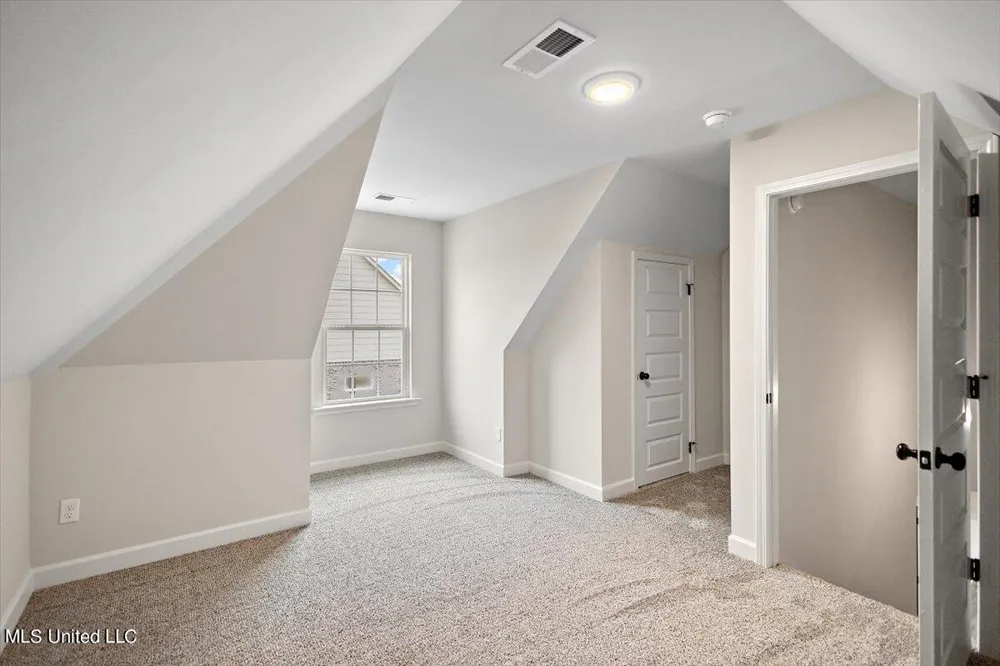 6396 River Lane Walls, MS 38680