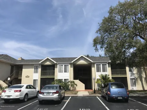 3545 Sable Palm Lane #G