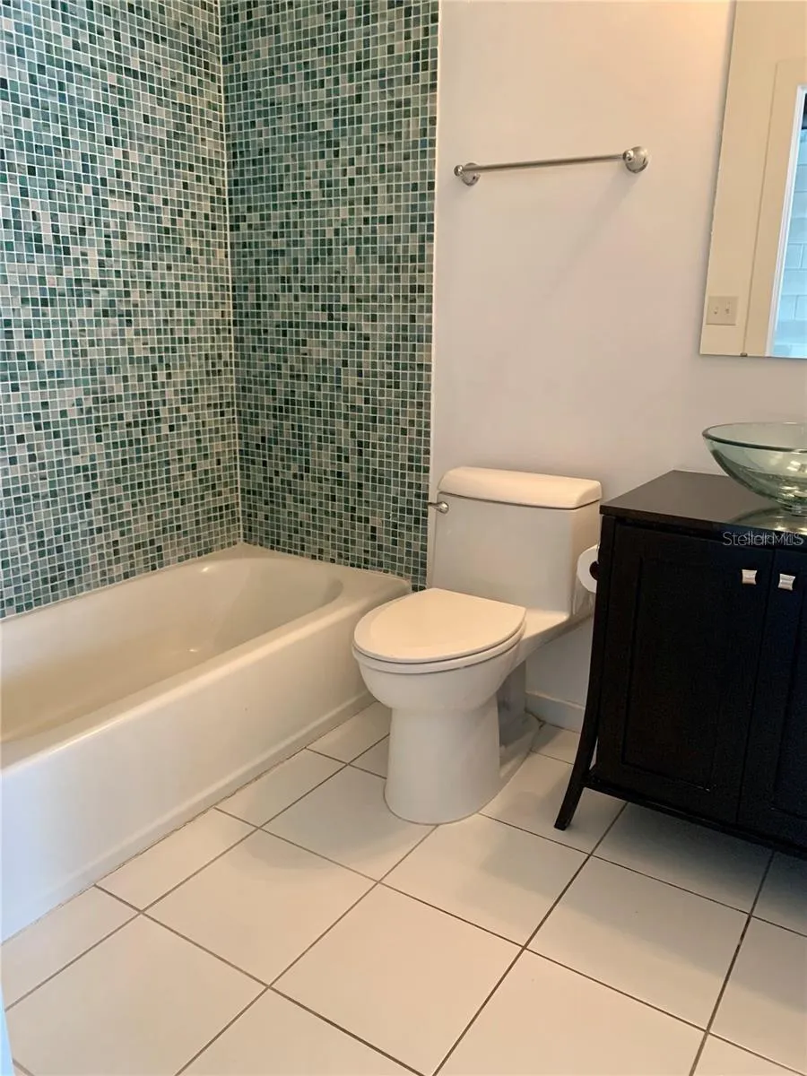 5008 S MACDILL AVENUE #19 Tampa, FL 33611