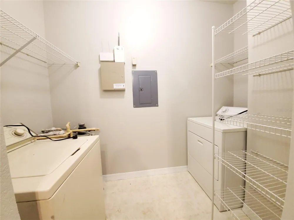 5807 LEGACY CRESCENT PLACE #201 Riverview, FL 33578