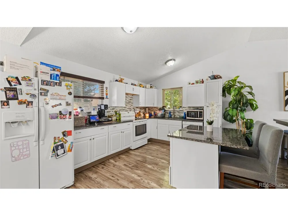 3433 Hunterwood Drive Colorado Springs, CO 80916