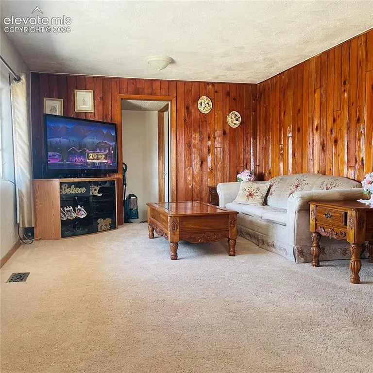 804 Cherry Lane Pueblo, CO 81005