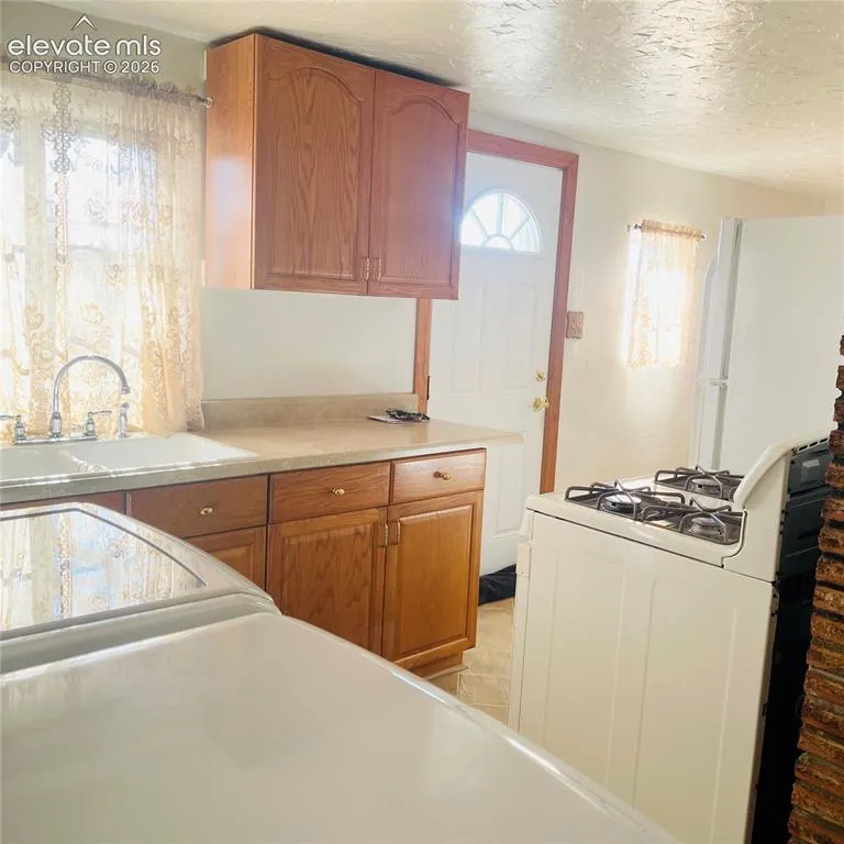 804 Cherry Lane Pueblo, CO 81005