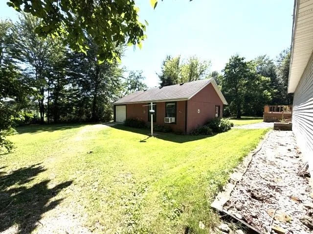 4084 Hartman Road Sodus, MI 49126