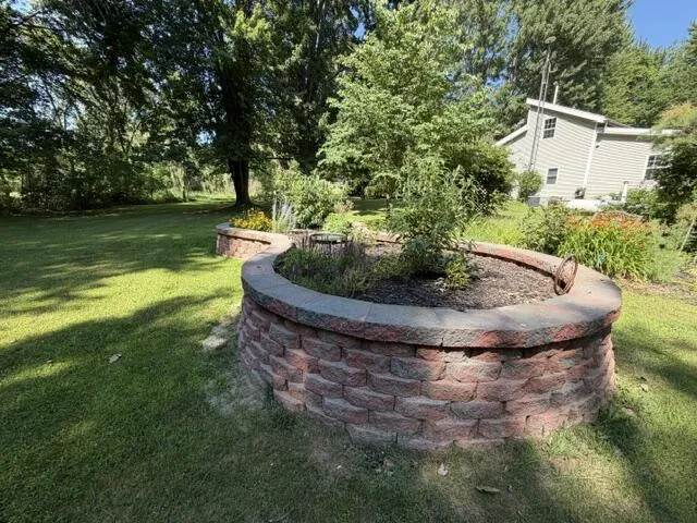 4084 Hartman Road Sodus, MI 49126