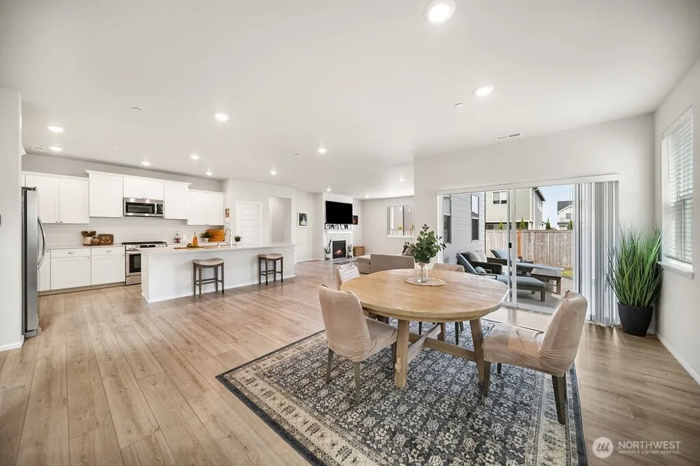 1235 Panoramic Loop Bremerton, WA 98312