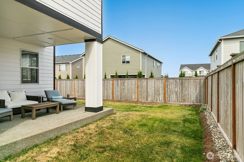 1235 Panoramic Loop Bremerton, WA 98312