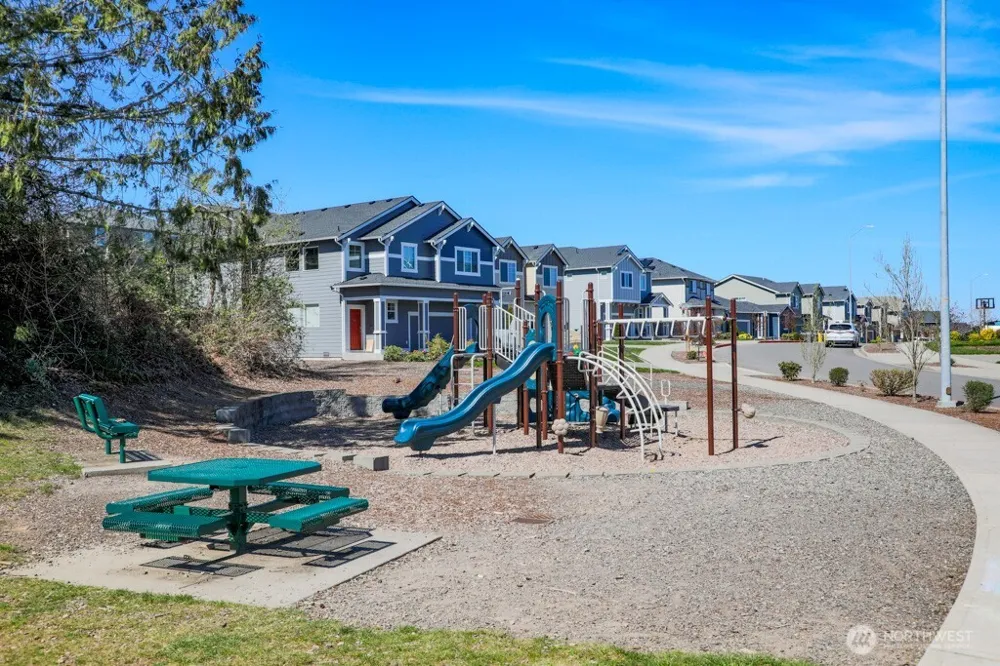 1235 Panoramic Loop Bremerton, WA 98312