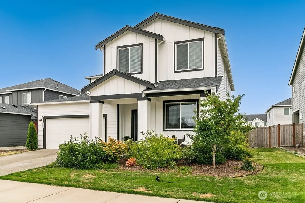 1235 Panoramic Loop Bremerton, WA 98312