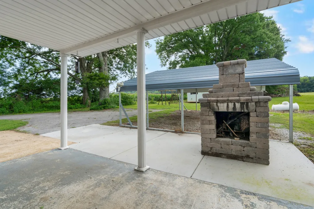 4237 Old Alto Hwy Decherd, TN 37324