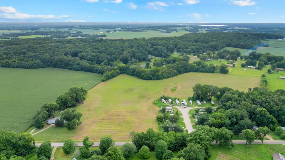 4237 Old Alto Hwy Decherd, TN 37324