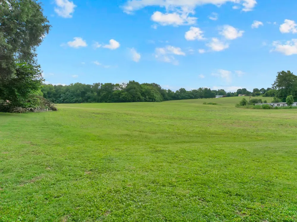 4237 Old Alto Hwy Decherd, TN 37324