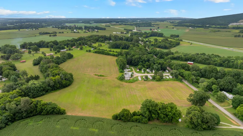 4237 Old Alto Hwy Decherd, TN 37324