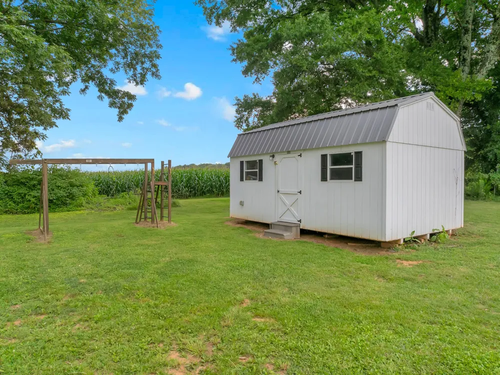 4237 Old Alto Hwy Decherd, TN 37324