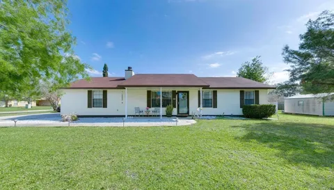 1121 LONDONDERRY DRIVE