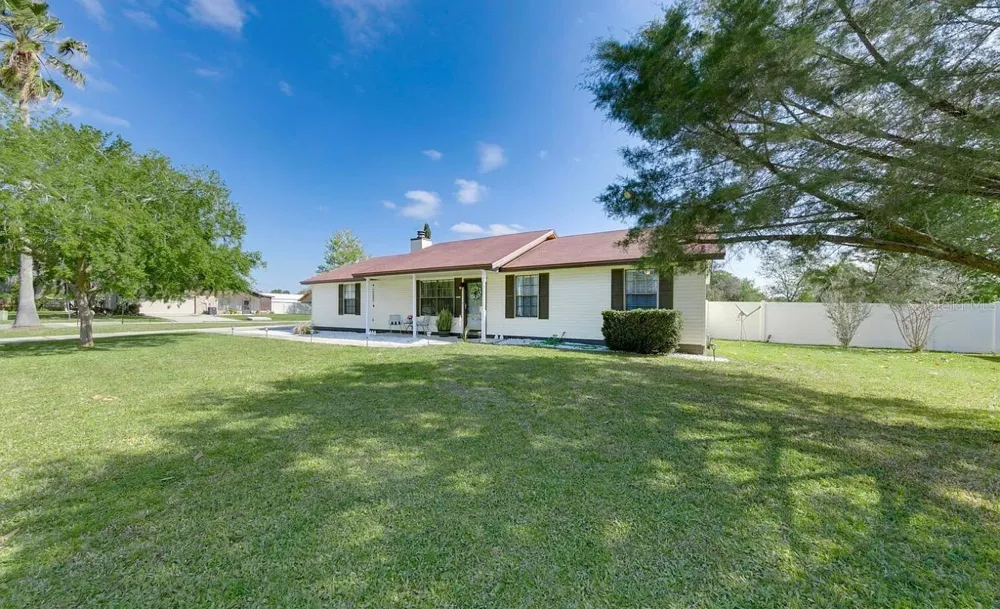 1121 LONDONDERRY DRIVE Orange Park, FL 32065