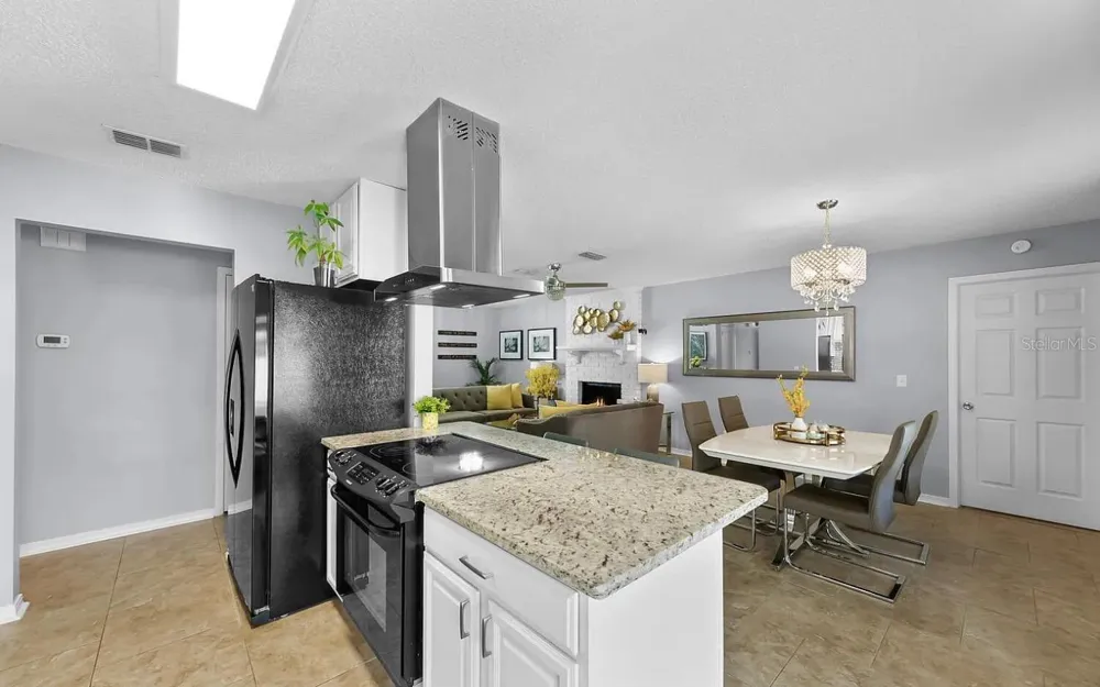 1121 LONDONDERRY DRIVE Orange Park, FL 32065