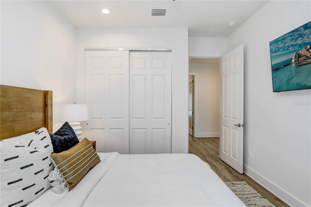 15405 GULF BOULEVARD #B4 St Petersburg, FL 33708