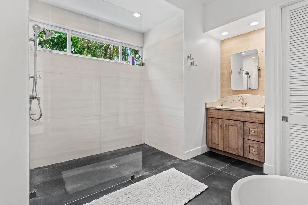 12 Inlet Cay Drive Ocean Ridge, FL 33435