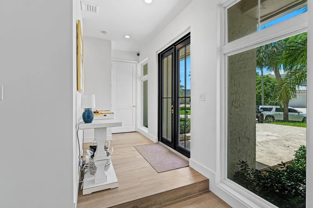 12 Inlet Cay Drive Ocean Ridge, FL 33435