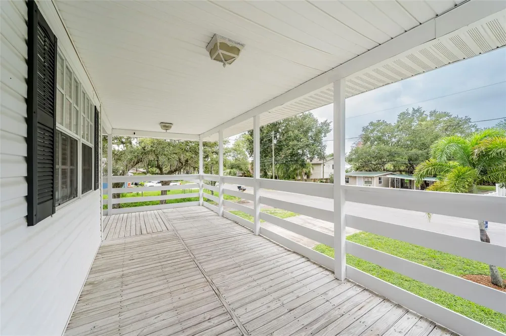 12055 MURRAY AVENUE Largo, FL 33778