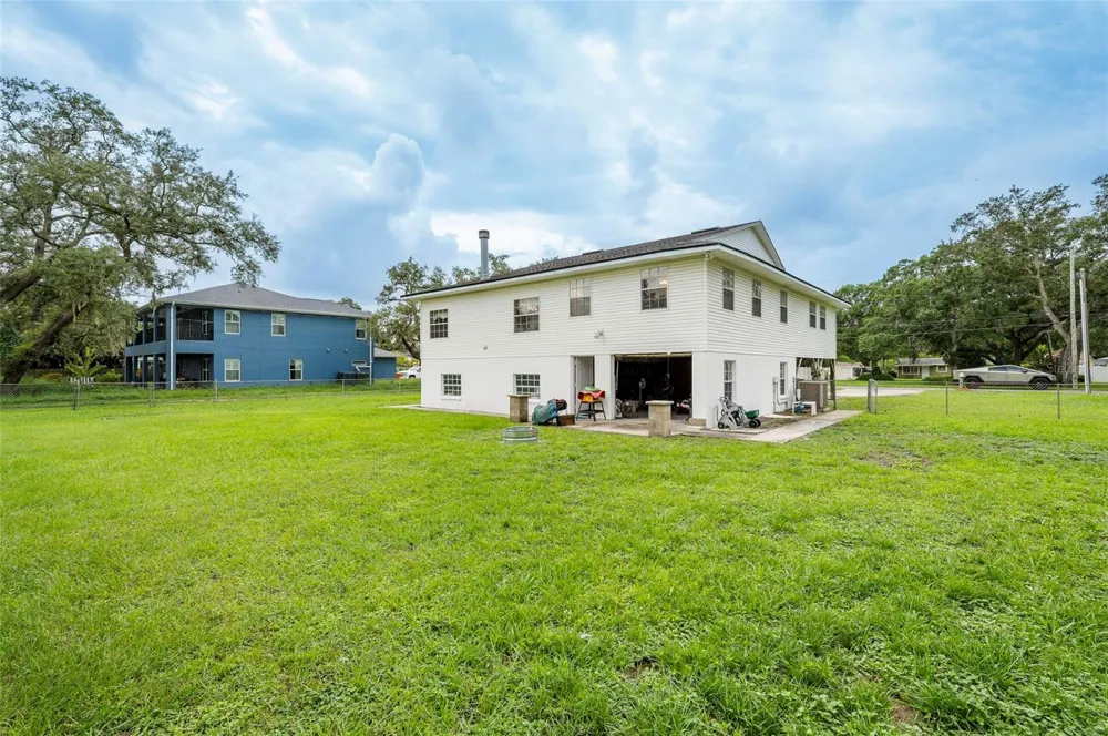 12055 MURRAY AVENUE Largo, FL 33778