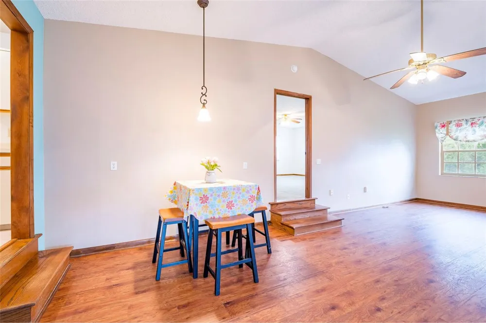 12055 MURRAY AVENUE Largo, FL 33778