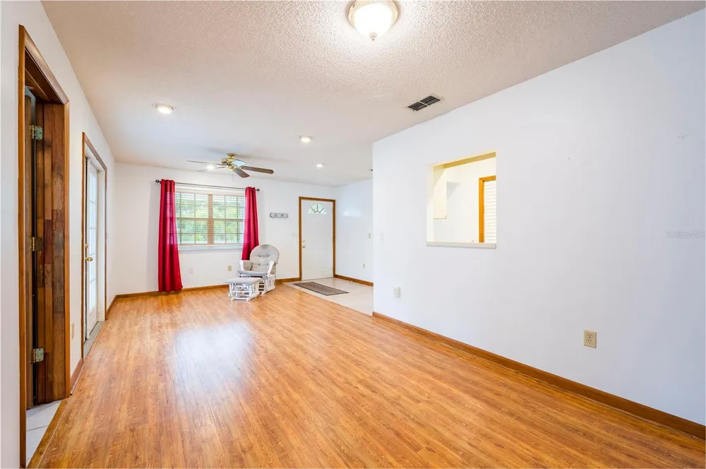 12055 MURRAY AVENUE Largo, FL 33778