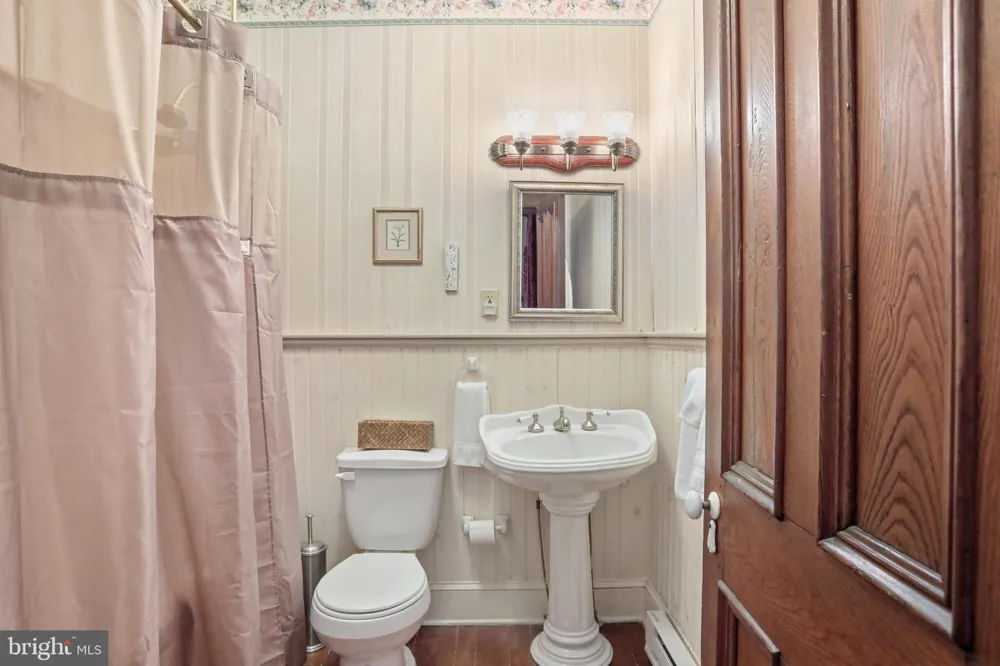 236 RIVERSIDE DRIVE Front Royal, VA 22630