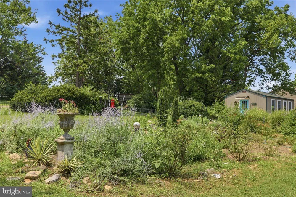 236 RIVERSIDE DRIVE Front Royal, VA 22630