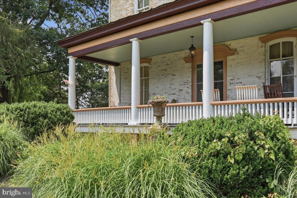 236 RIVERSIDE DRIVE Front Royal, VA 22630