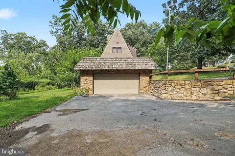 299 MUSHROOM HILL ROAD