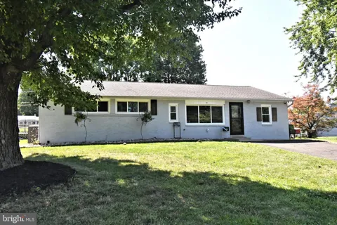 2023 LOCKWOOD LANE