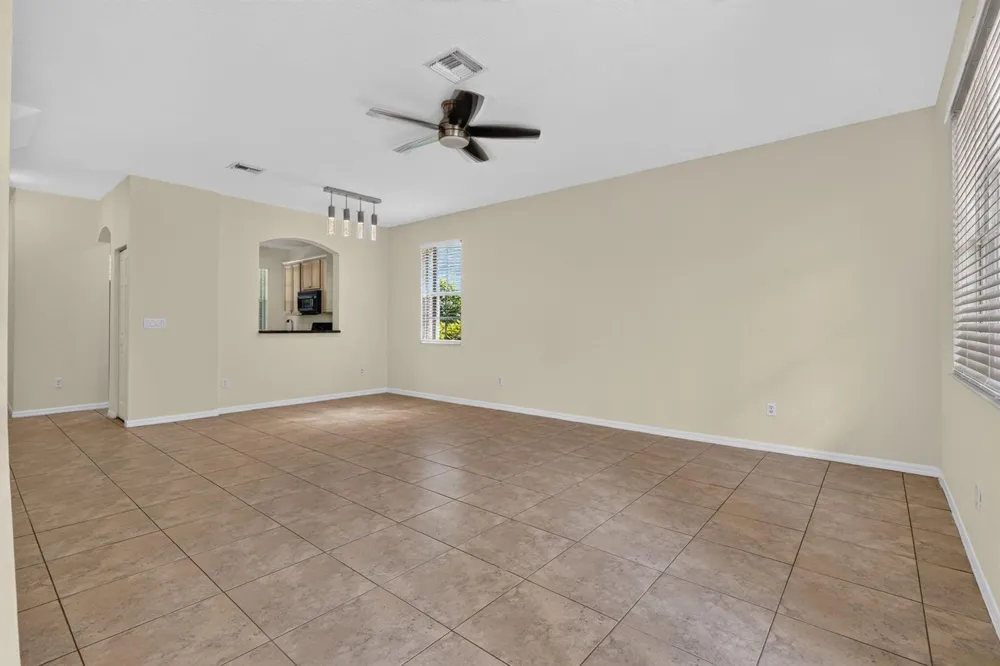 158 W Thatch Palm Circle Jupiter, FL 33458