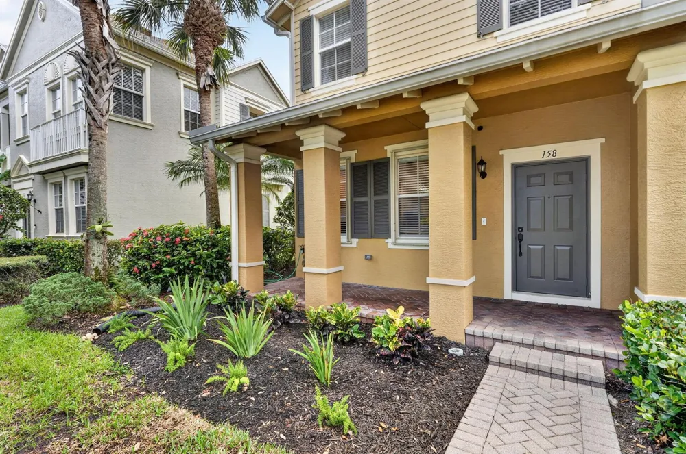 158 W Thatch Palm Circle Jupiter, FL 33458