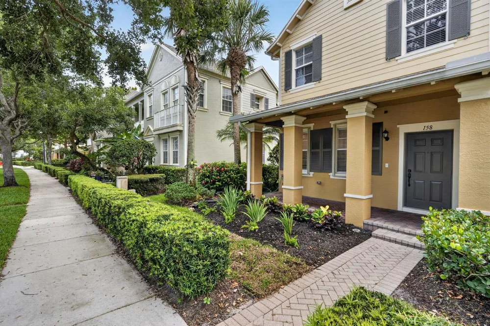158 W Thatch Palm Circle Jupiter, FL 33458