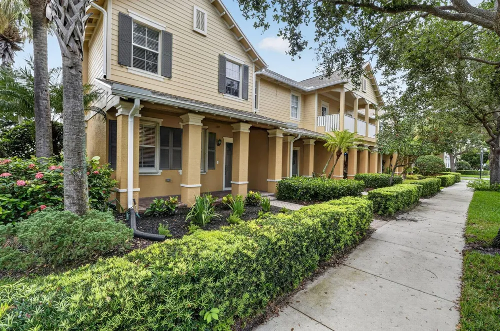 158 W Thatch Palm Circle Jupiter, FL 33458