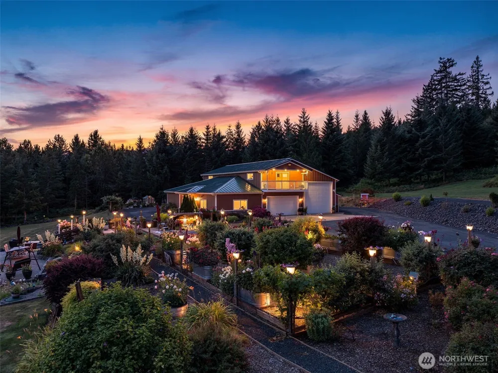 222 Volcano Lane Chehalis, WA 98532