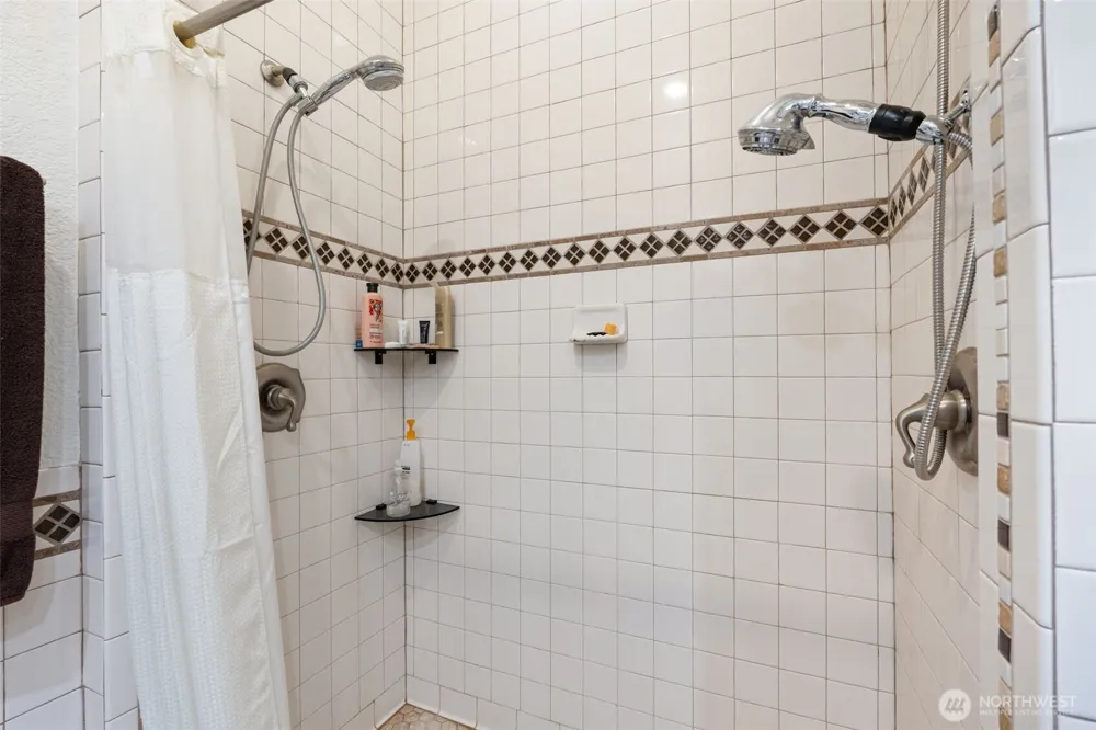222 Volcano Lane Chehalis, WA 98532