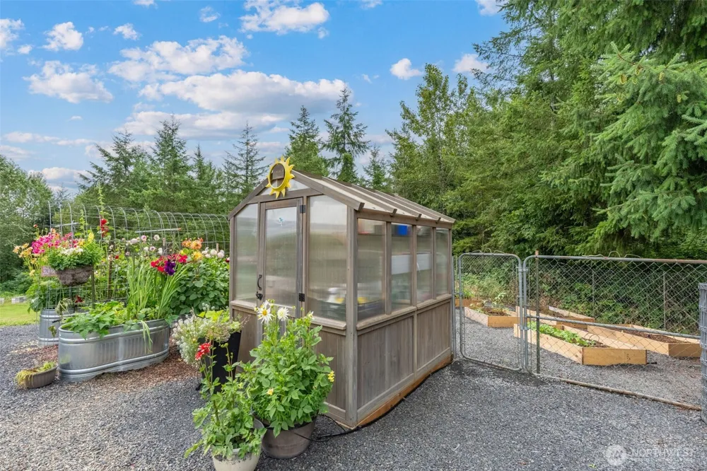 222 Volcano Lane Chehalis, WA 98532
