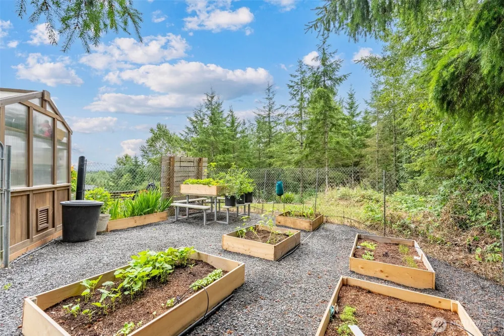 222 Volcano Lane Chehalis, WA 98532