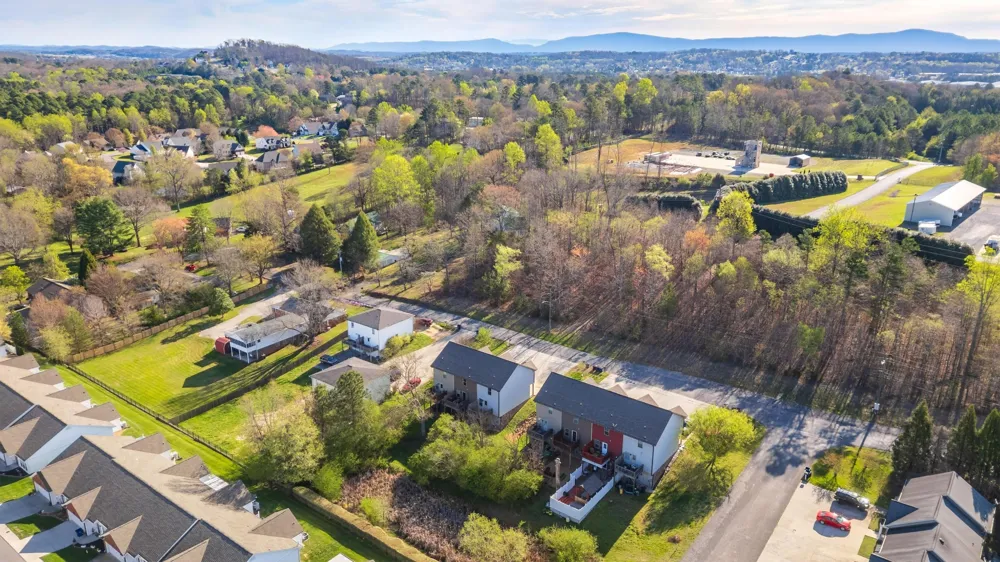 1344 Weeks Drive NE Cleveland, TN 37312