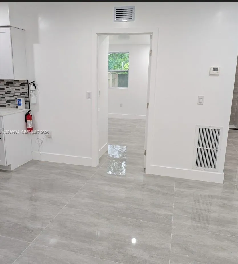 13240 NE 4 AVE #2 North Miami, FL 33161