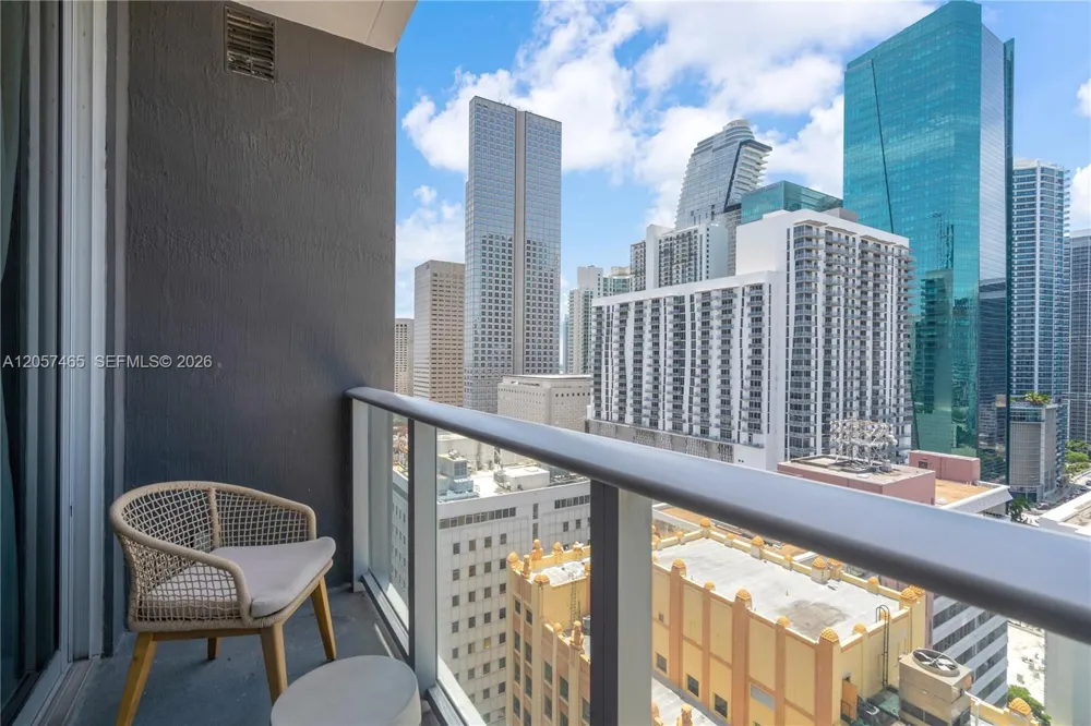 151 SE 1st St #2109 Miami, FL 33131