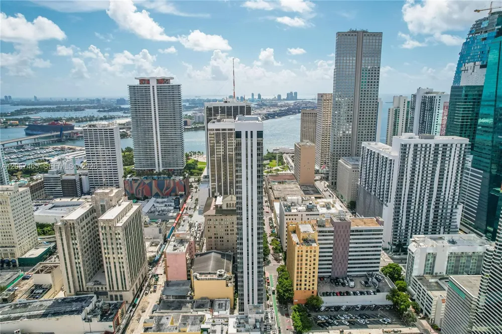 151 SE 1st St #2109 Miami, FL 33131