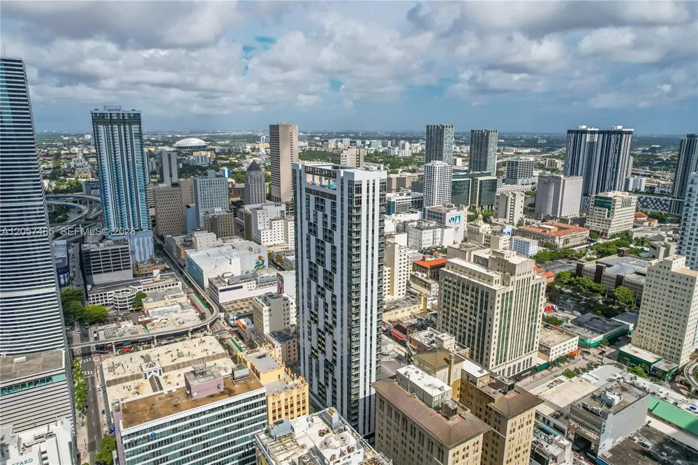 151 SE 1st St #2109 Miami, FL 33131