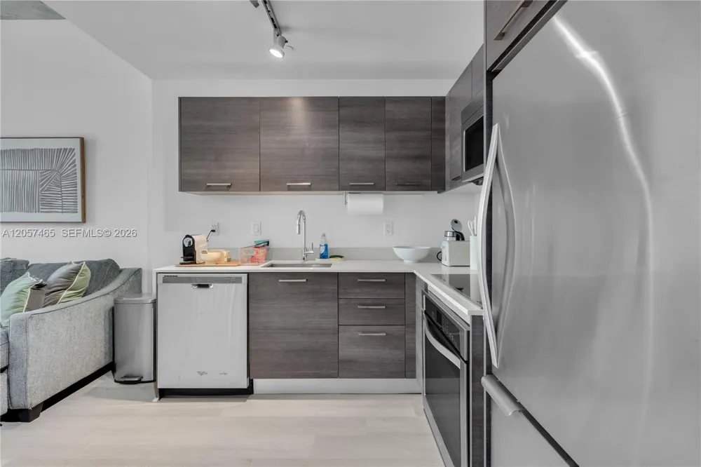 151 SE 1st St #2109 Miami, FL 33131