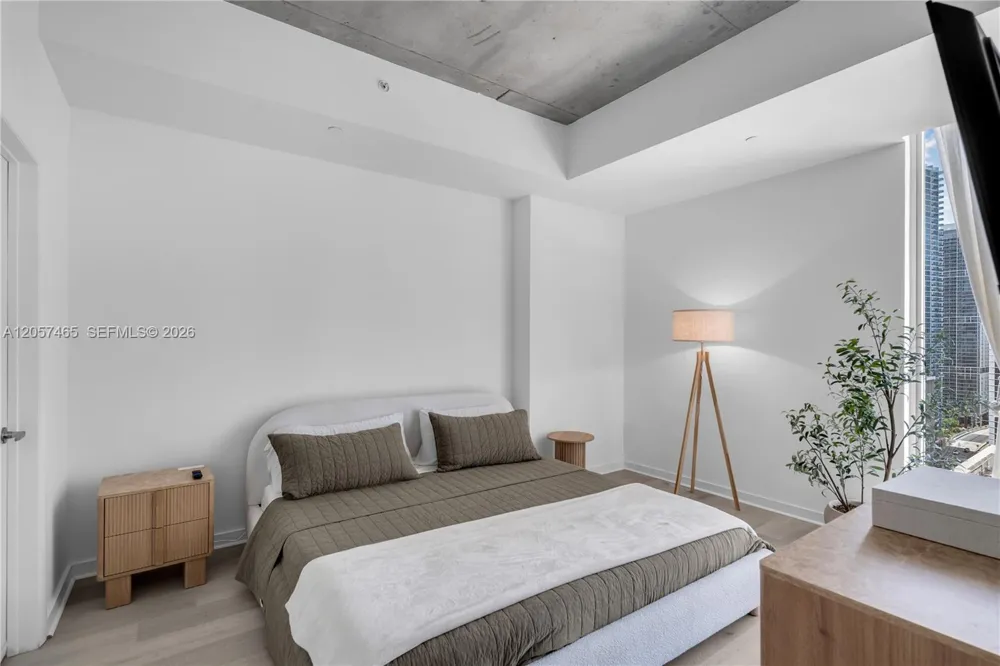 151 SE 1st St #2109 Miami, FL 33131