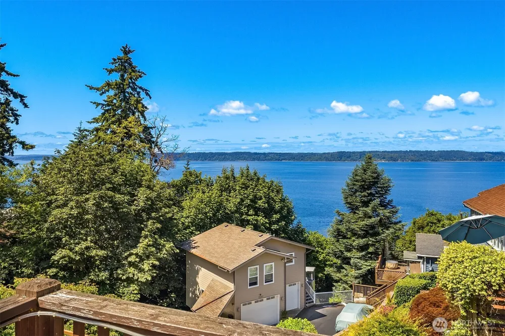 2714 SW 152nd Pl Burien, WA 98166