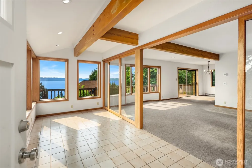 2714 SW 152nd Pl Burien, WA 98166